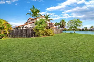 4885 SW 152nd Pl, Miami, FL 33185 - Photo 2
