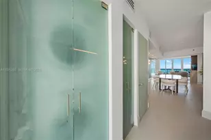 1000 S Pointe Dr, Miami Beach, FL 33139 - Photo 14