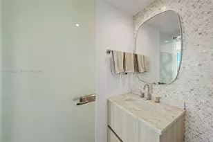 1000 S Pointe Dr, Miami Beach, FL 33139 - Photo 22