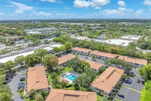 9764 NW 14th St, Coral Springs, FL 33071 - Photo 8