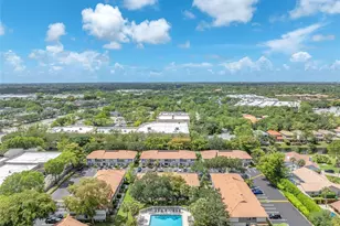 9764 NW 14th St, Coral Springs, FL 33071 - Photo 8
