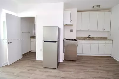 501 SW 6th Ct #213, Miami, FL 33130 - Photo 4