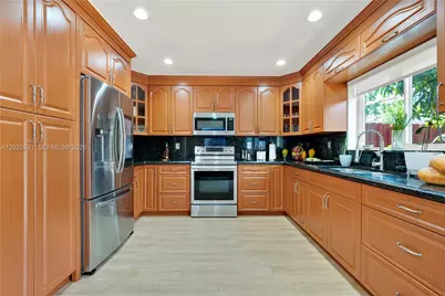 10006 SW 162nd Path, Miami, FL 33196 - Photo 14