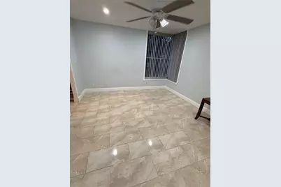 942 NE 199th St #102, Miami, FL 33179 - Photo 6