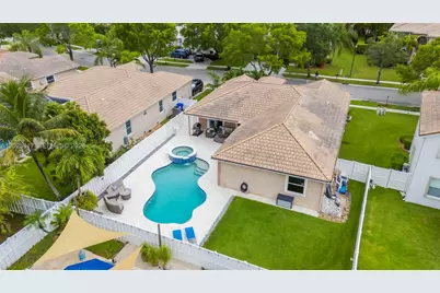 13404 NW 13th St, Pembroke Pines, FL 33028 - Photo 38