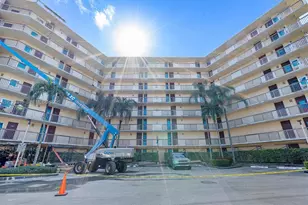 3101 N Country Club Dr, Aventura, FL 33180 - Photo 2