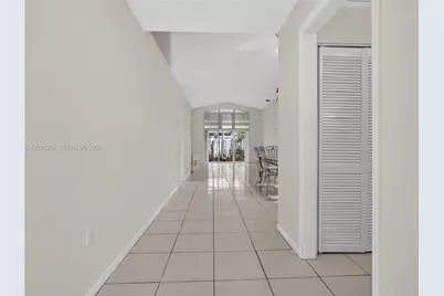 16543 NW 5th Ct, Pembroke Pines, FL 33028 - Photo 6