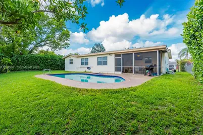 1620 NW 122nd Ave, Pembroke Pines, FL 33026 - Photo 24