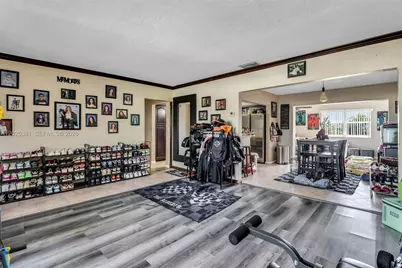 1620 NW 122nd Ave, Pembroke Pines, FL 33026 - Photo 12