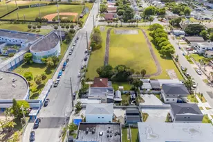 1180 NW 67th St, Miami, FL 33150 - Photo 22