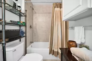 1900 N Bayshore Dr, Miami, FL 33132 - Photo 38
