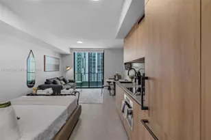 121 NE 5th St, Miami, FL 33132 - Photo 10