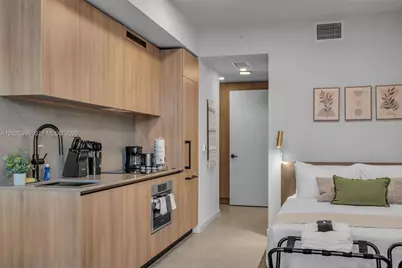 121 NE 5th St #2107, Miami, FL 33132 - Photo 18