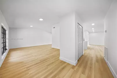 8475 NW 2nd Mnr, Coral Springs, FL 33071 - Photo 2