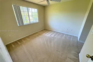2039 SE 10th Ave, Fort Lauderdale, FL 33316 - Photo 6