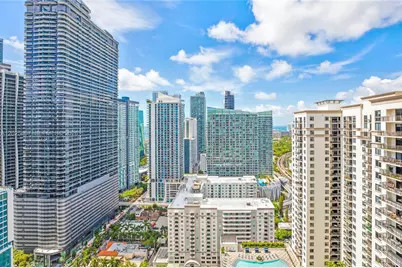 55 SW 9th St #3205, Miami, FL 33130 - Photo 32