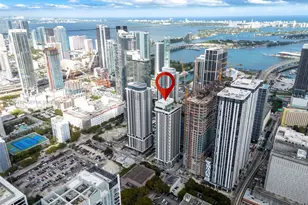 11 NE 6th St, Miami, FL 33132 - Photo 36