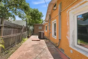 7762 NW 9th Ave, Miami, FL 33150 - Photo 26