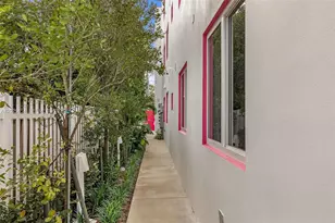 315 NW 32nd St, Miami, FL 33127 - Photo 18