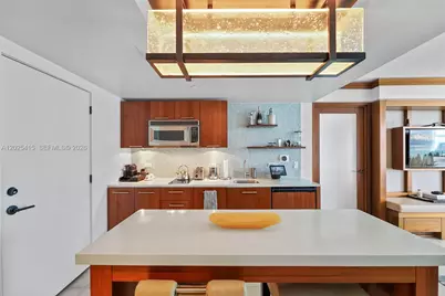 6801 Collins Ave #708, Miami Beach, FL 33141 - Photo 4
