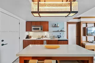 6801 Collins Ave, Miami Beach, FL 33141 - Photo 4