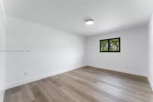 10825 SW 80th Ave, Miami, FL 33156 - Photo 18