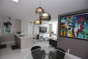 325 S Biscayne Blvd, Miami, FL 33131 - Photo 6