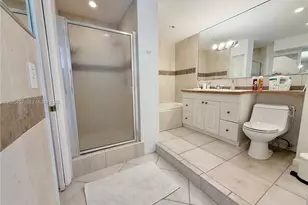 2750 NE 183rd St, Aventura, FL 33160 - Photo 14