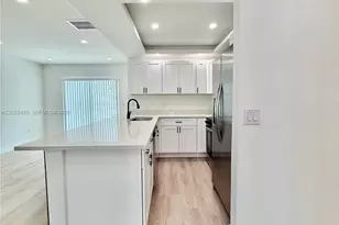 10209 SW 20th Terrace, Miami, FL 33165 - Photo 8