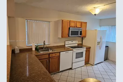 8380 Sands Point Blvd #J110, Tamarac, FL 33321 - Photo 2