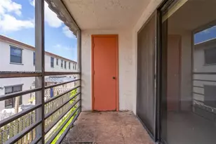 841 NE 207th Ln, Miami, FL 33179 - Photo 22