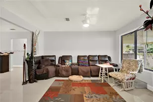 851 SW 1st St, Florida City, FL 33034 - Photo 6