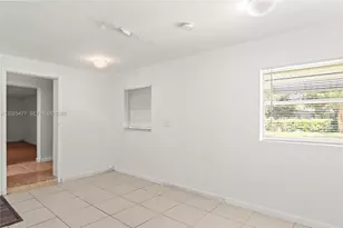 310 E Olive Ave, Port Saint Lucie, FL 34952 - Photo 30
