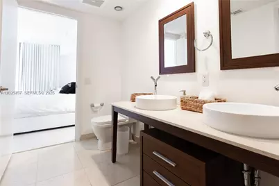 485 Brickell Ave #2006, Miami, FL 33131 - Photo 22