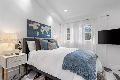 1544 Michigan Ave, Miami Beach, FL 33139 - Photo 8