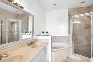 7900 Harbor Island Dr, North Bay Village, FL 33141 - Photo 10