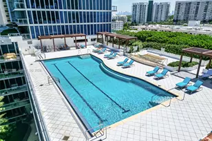6801 Collins Ave, Miami Beach, FL 33141 - Photo 2