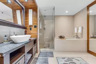6801 Collins Ave, Miami Beach, FL 33141 - Photo 20