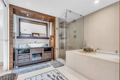 6801 Collins Ave #308 (Door 316), Miami Beach, FL 33141 - Photo 18