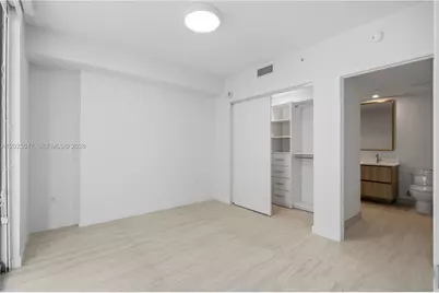 77 SE 5 #2307, Miami, FL 33131 - Photo 16