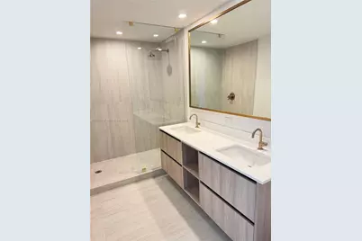 77 SE 5 #2307, Miami, FL 33131 - Photo 14