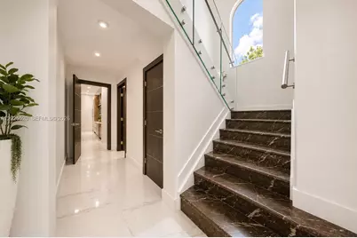 15721 NW 79th Ct, Miami Lakes, FL 33016 - Photo 10