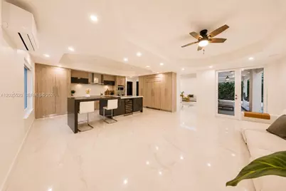 15721 NW 79th Ct, Miami Lakes, FL 33016 - Photo 16