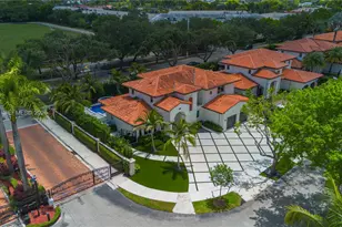 15721 NW 79th Ct, Miami Lakes, FL 33016 - Photo 58