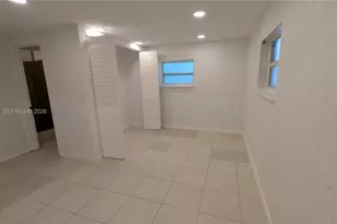 708 NE 4th St, Hallandale Beach, FL 33009 - Photo 12