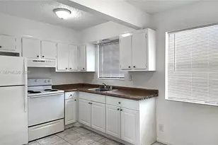 31 SE 2nd Ave, Hallandale Beach, FL 33009 - Photo 1
