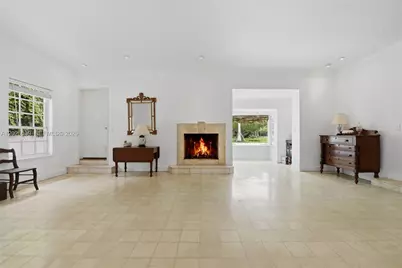 2535 Sunset Dr, Miami Beach, FL 33140 - Photo 12