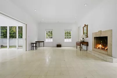 2535 Sunset Dr, Miami Beach, FL 33140 - Photo 14
