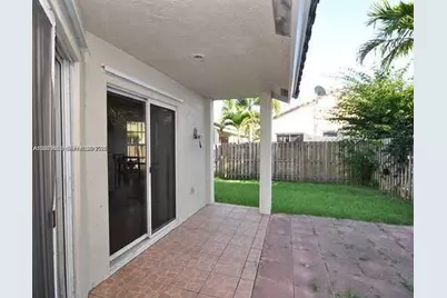 1294 Seagrape Cir, Weston, FL 33326 - Photo 14