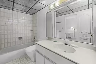 4925 Collins Ave, Miami Beach, FL 33140 - Photo 18